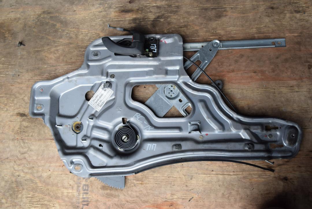 стеклоподъемник передний правый Hyundai Santa Fe 1 поколение (SM) 2003, 2.0 л., D4EA, дизель, МКПП, внедорожник 5 дв., 8248026020 - фото №1