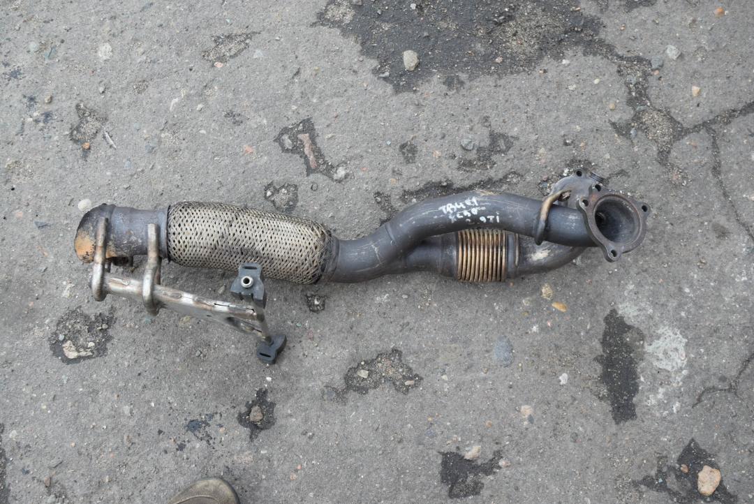 труба приемная глушителя Volvo XC90 1 поколение 2004, 2.9 л., бензин, АКПП, универсал - фото №1