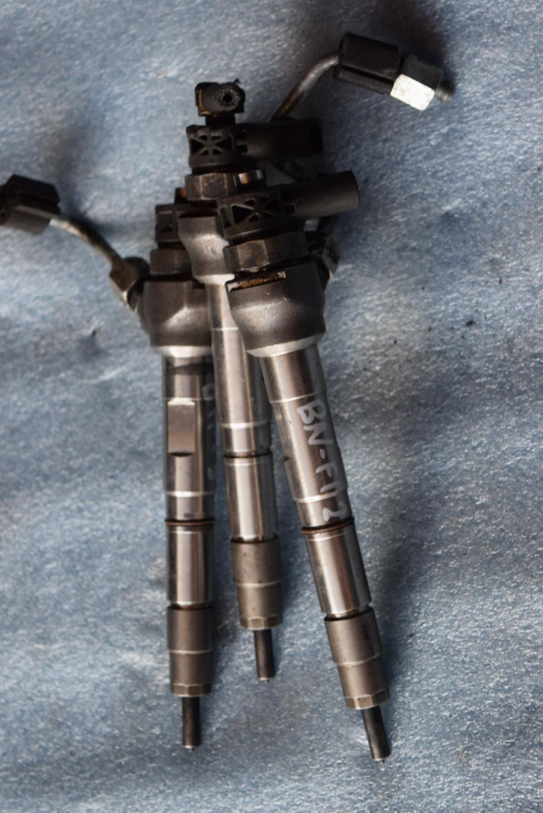 форсунка Volkswagen Passat B8 2015, 2.0 л., DDAA, дизель, АКПП, универсал, 0445110471, 04L130277AE - фото №1