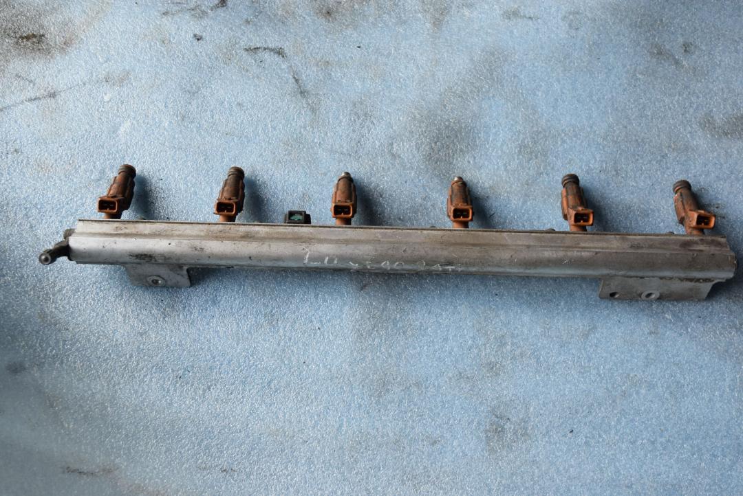 форсунка Volvo XC90 1 поколение 2004, 2.9 л., бензин, АКПП, универсал, правый руль, 9186340, 0280155831 - фото №1