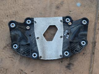 кронштейн редуктора Volvo XC70 2 поколение 2003, 2.5 л., бензин, АКПП, универсал, полный привод, правый руль, 8646143