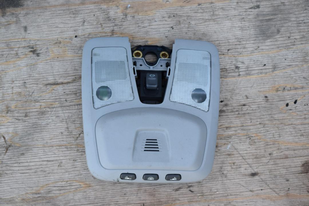 фонарь салона (плафон) Volvo XC90 1 поколение 2004, 2.9 л., бензин, АКПП, внедорожник 5 дв., правый руль, 9168160, 30669622 - фото №1