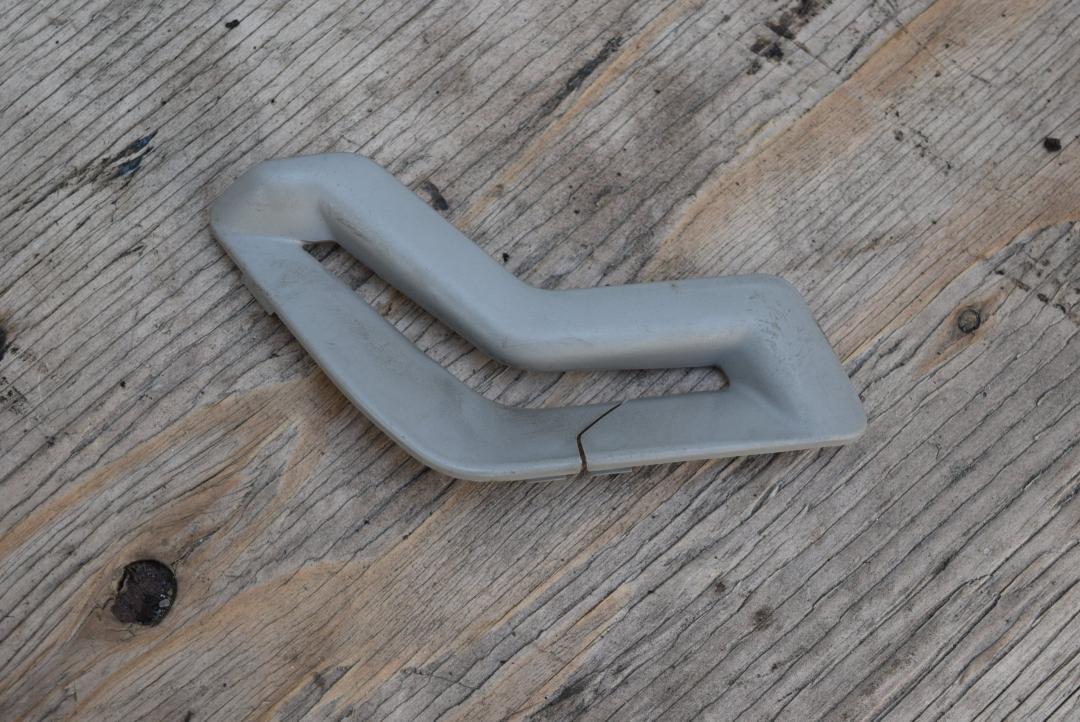 направляющая ремня безопасности Volvo XC90 1 поколение 2004, 2.9 л., бензин, АКПП, внедорожник 5 дв., правый руль, 13550 - фото №1