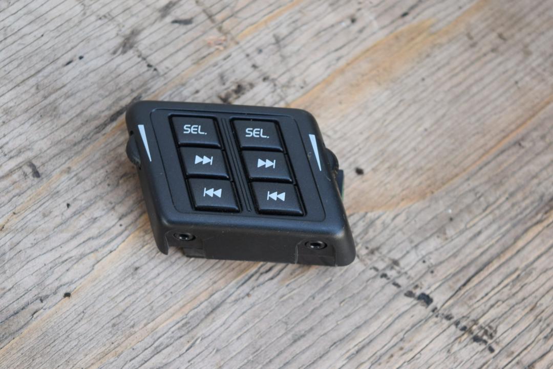 кнопка (выключатель) Volvo XC90 1 поколение 2004, 2.9 л., бензин, АКПП, внедорожник 5 дв., правый руль, 8666729 - фото №1