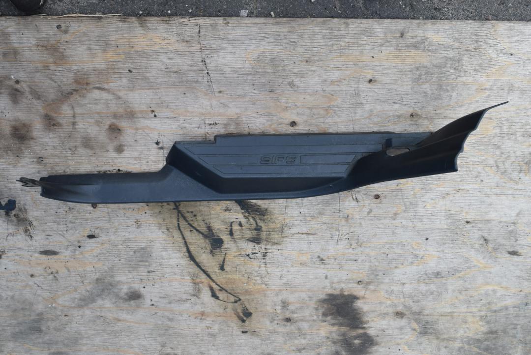 накладка на порог внутренняя Volvo XC90 1 поколение 2004, 2.9 л., бензин, АКПП, внедорожник 5 дв., правый руль - фото №1