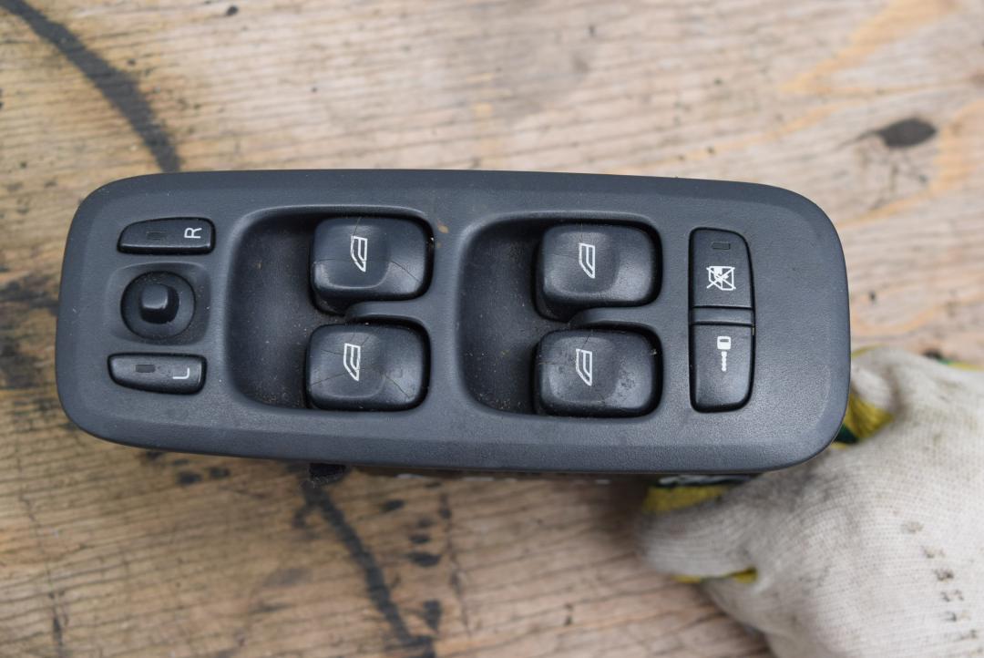 блок управления стеклоподъемниками Volvo XC90 1 поколение 2004, 2.9 л., бензин, АКПП, внедорожник 5 дв., правый руль, 30732816 - фото №1