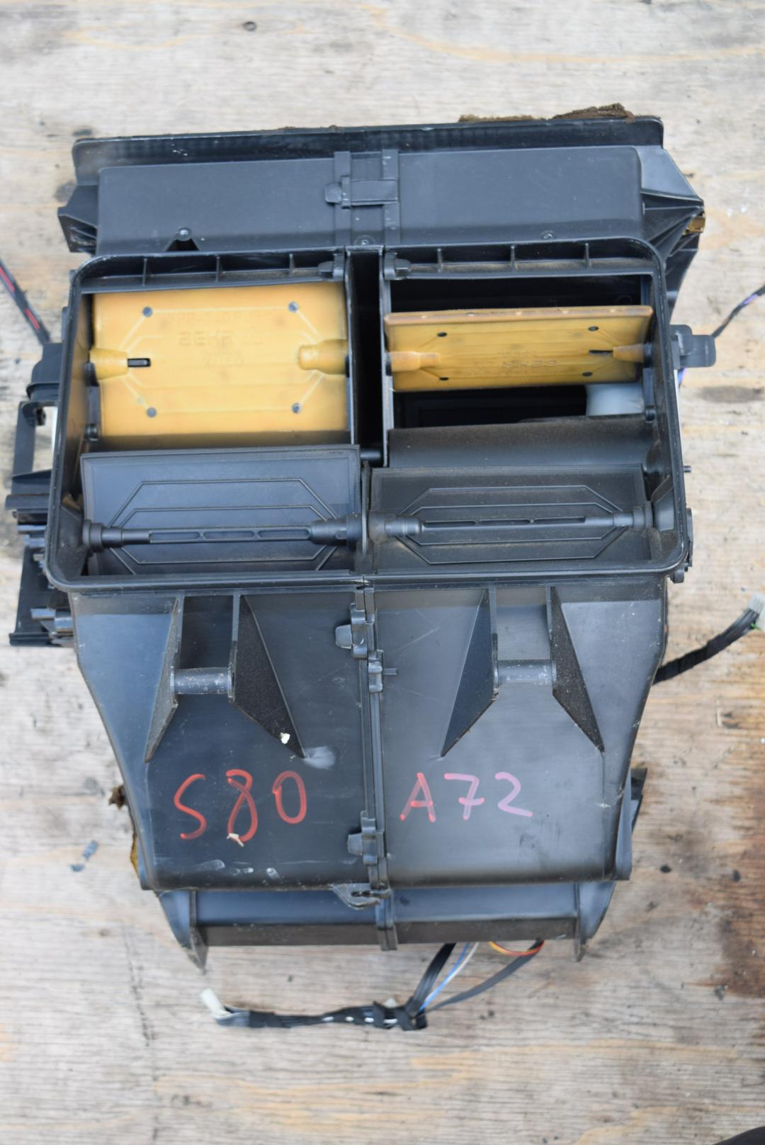 корпус отопителя (печки) Volvo S80 1 поколение 2000, 2.0 л., B 5204 T, бензин, МКПП, седан, передний привод, 03409243 - фото №1