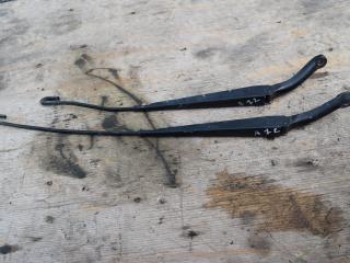 щеткодержатель (поводок стеклоочистителя, дворник) Volvo S80 1 поколение 2000, 2.0 л., B 5204 T, бензин, МКПП, седан, передний привод, 9484615