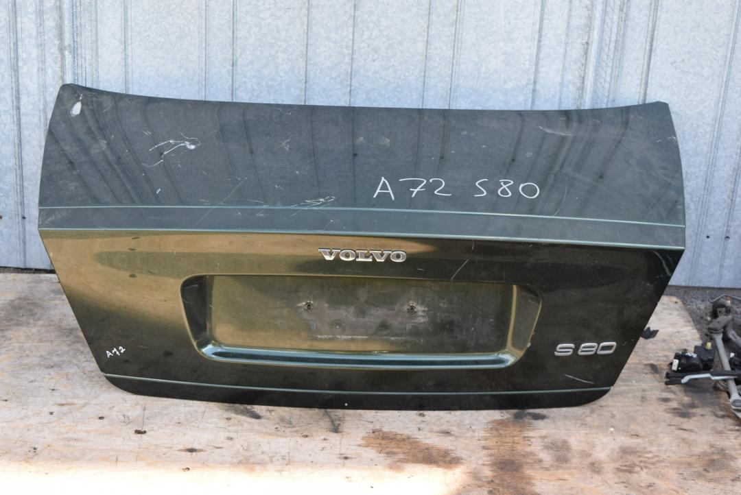 крышка багажника (дверь 3-5) Volvo S80 1 поколение 2000, 2.0 л., B 5204 T, бензин, МКПП, седан, передний привод, 30716236 - фото №1