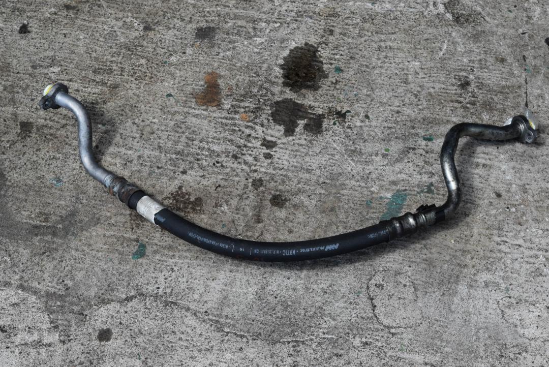 трубка кондиционера Volvo XC60 1 поколение 2009, 2.4 л., D 5244 T4, дизель, АКПП, внедорожник 5 дв., 31250473 - фото №1