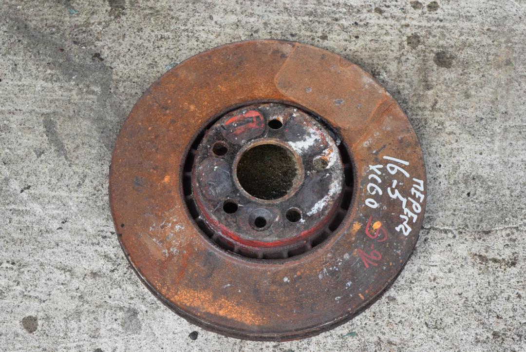 диск тормозной передний Volvo XC60 1 поколение 2009, 2.4 л., D 5244 T4, дизель, АКПП, внедорожник 5 дв. - фото №1