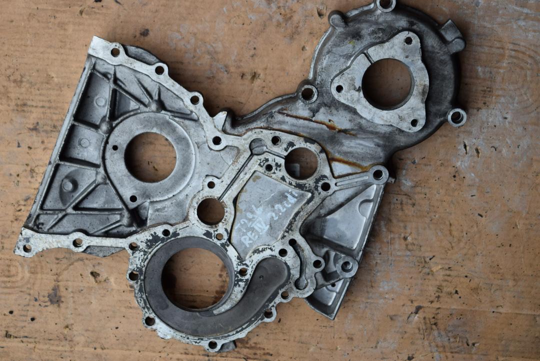 крышка двигателя передняя Renault Laguna 2 поколение 2003, 2.2 л., дизель, МКПП, хетчбэк 5 дв., 8200018628 - фото №1