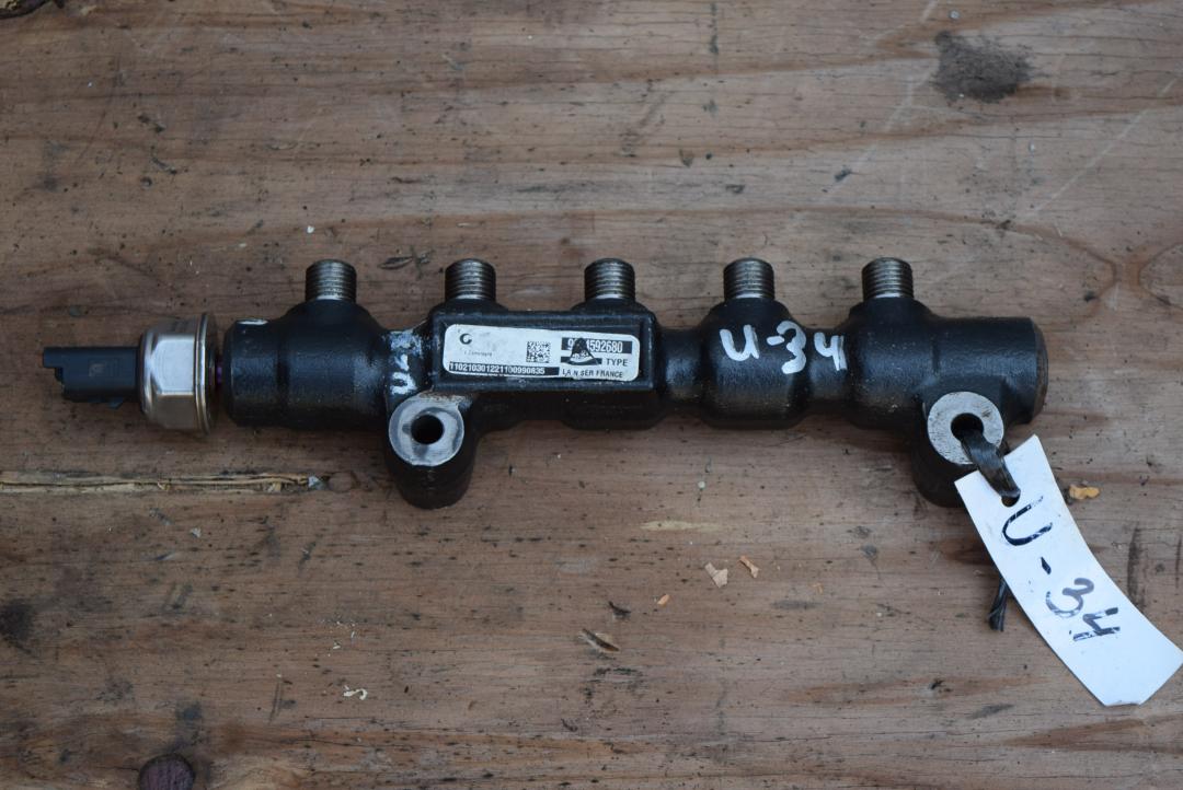 топливная рампа Ford Fiesta 5 поколение 2002, 1.4 л., дизель, МКПП, хетчбэк 5 дв., 9654592680, 9658227880 - фото №1