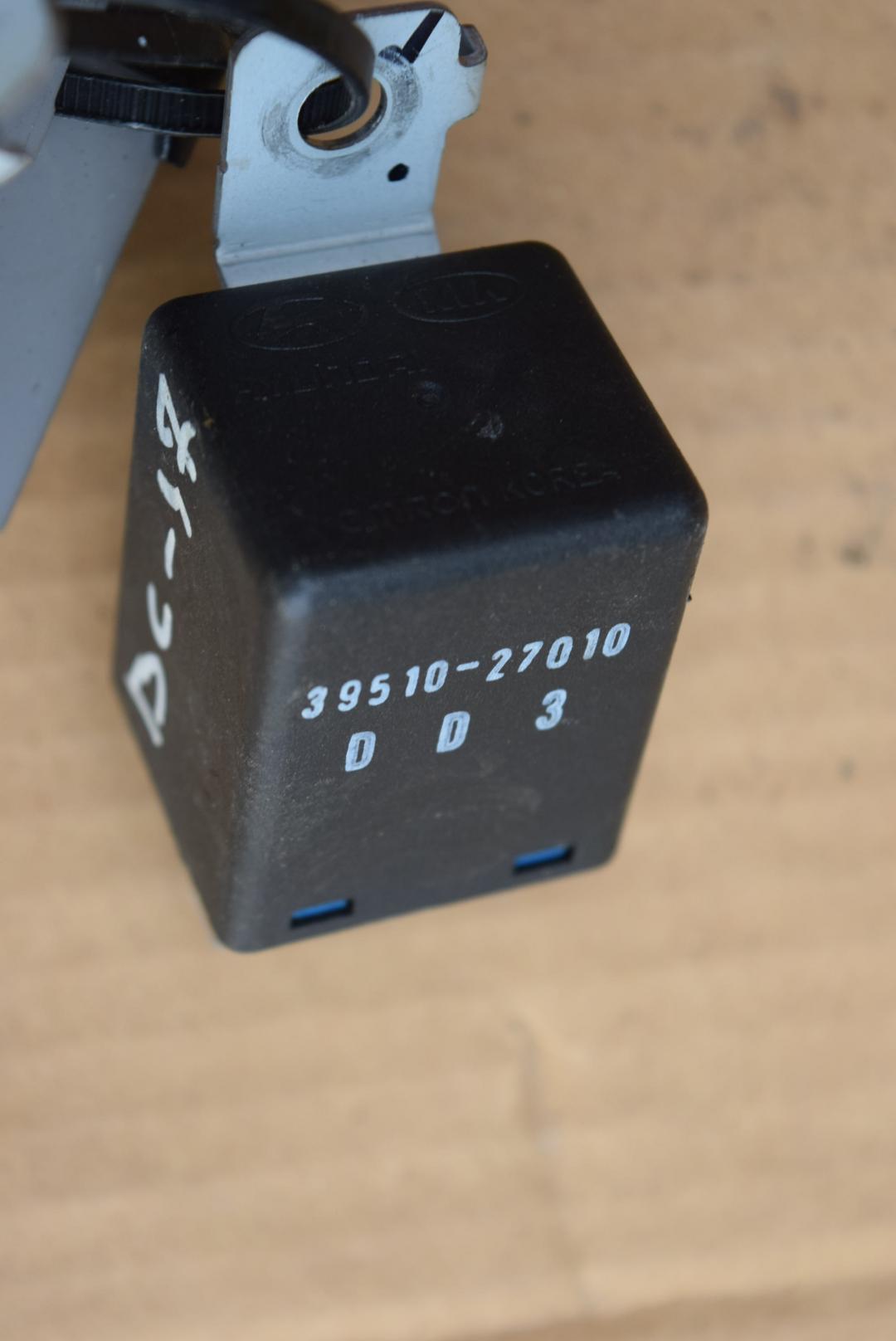 реле (прочие) Kia Ceed 1 поколение 2009, 1.6 л., дизель, МКПП, универсал, 3951027010 - фото №1