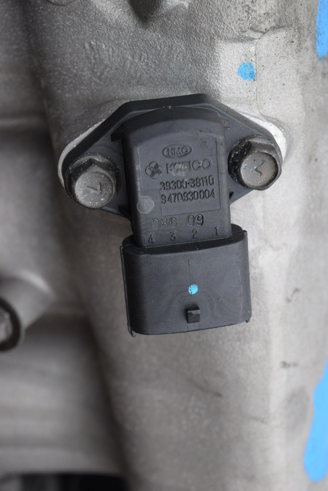 датчик абсолютного давления Hyundai Trajet 1 поколение 2003, 2.0 л., G4JP, бензин, МКПП, минивэн, 3930038110 - фото №1