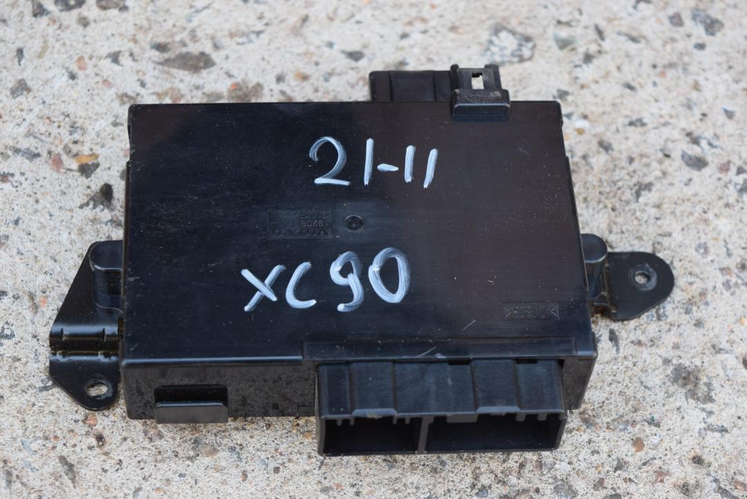 блок управления сиденьем Volvo XC90 1 поколение 2006, 2.4 л., D5, D 5244 T5, дизель, АКПП, внедорожник 5 дв., правый руль, 30739636 - фото №1