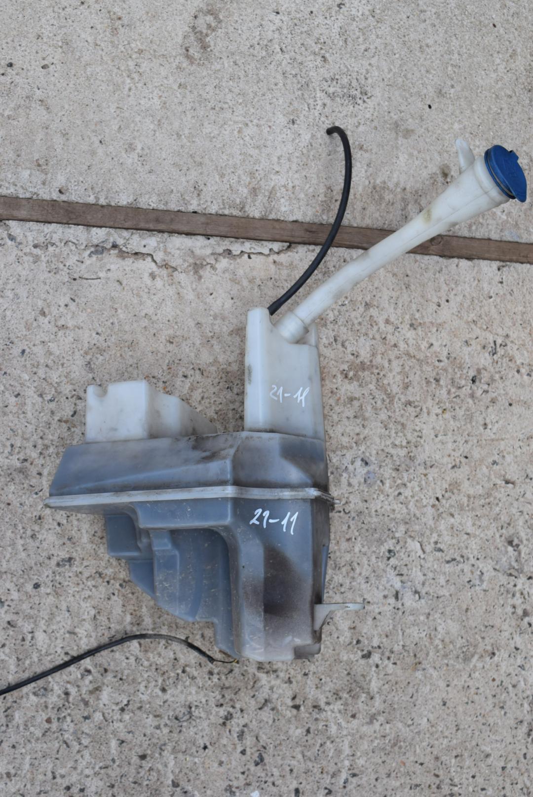 бачок омывателя Volvo XC90 1 поколение 2006, 2.4 л., D5, D 5244 T5, дизель, АКПП, внедорожник 5 дв., правый руль, 8659490, 8648191 - фото №1