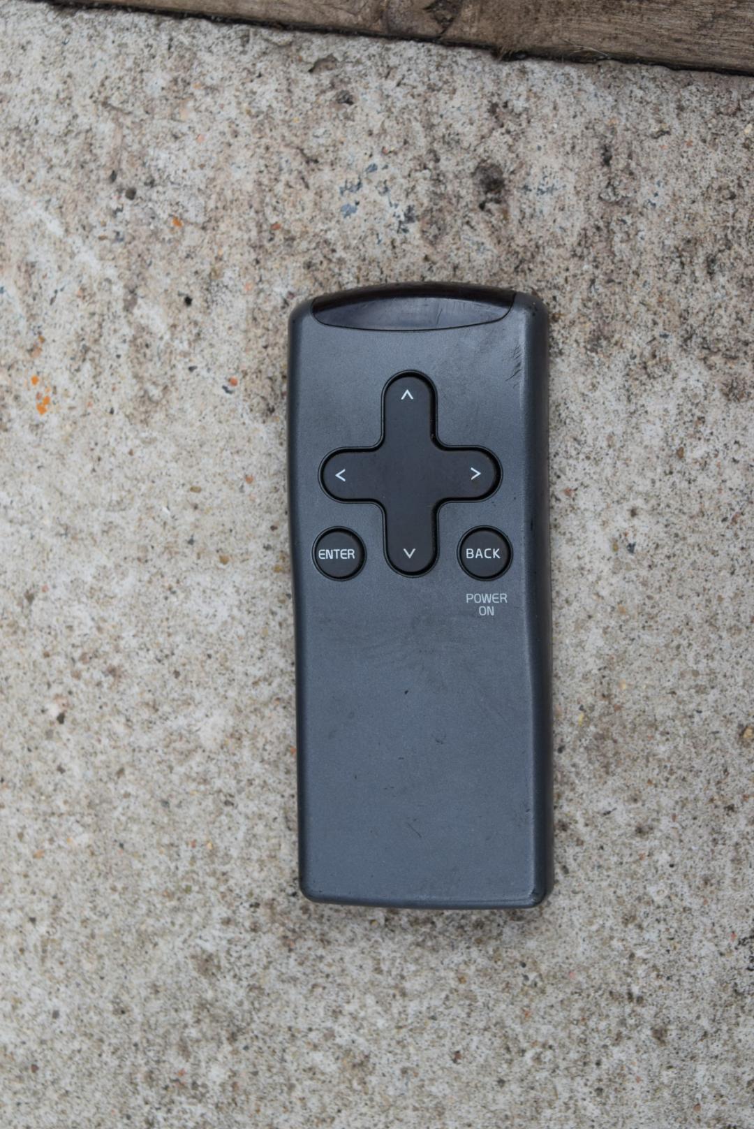 пульт управления мультимедиа Volvo XC90 1 поколение 2006, 2.4 л., D5, D 5244 T5, дизель, АКПП, внедорожник 5 дв., правый руль, 30657371, 306573711 - фото №1