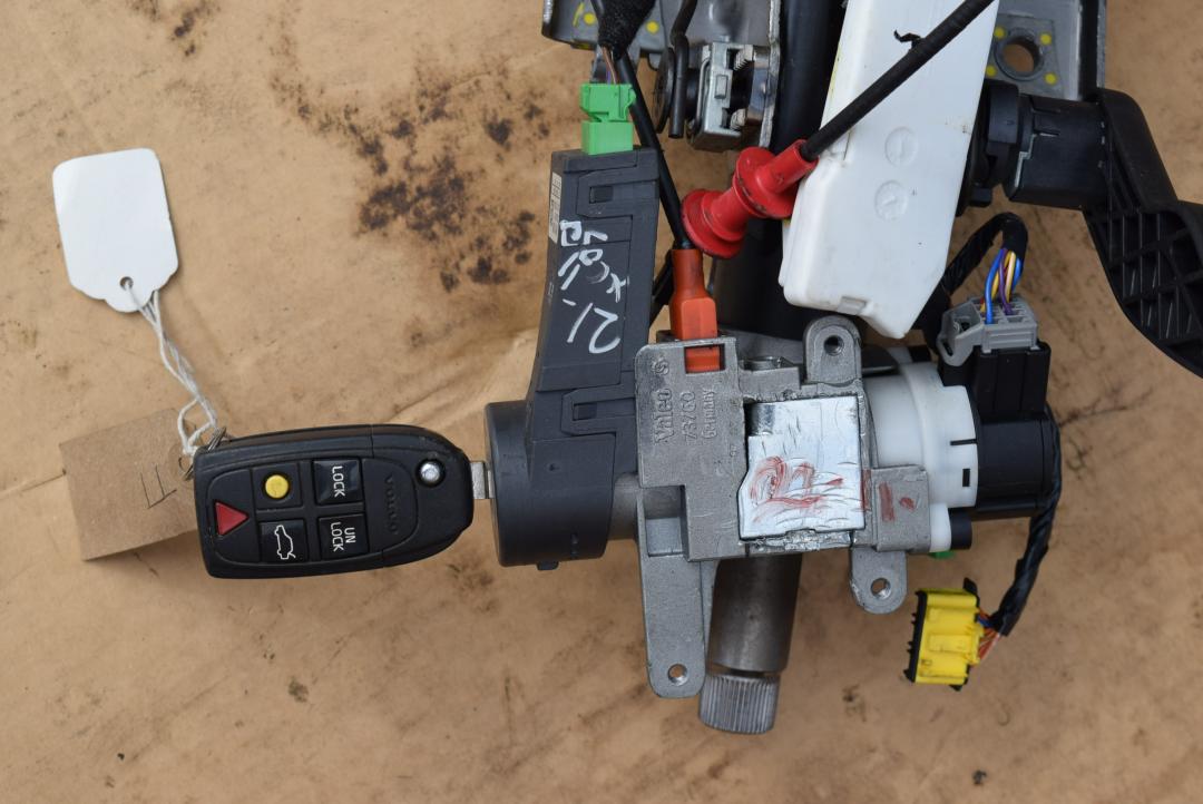 замок зажигания Volvo XC90 1 поколение 2006, 2.4 л., D5, D 5244 T5, дизель, АКПП, внедорожник 5 дв., правый руль, 8645228 - фото №1