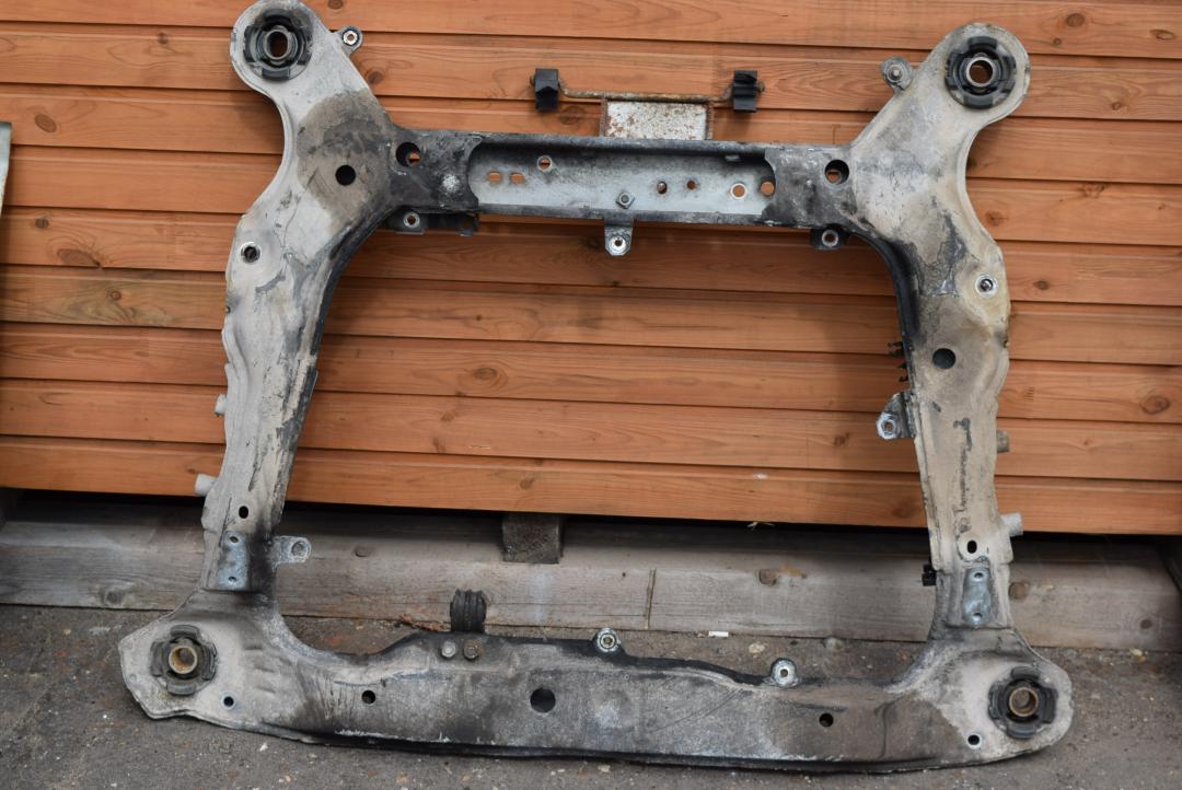 балка подвески передняя (подрамник) Volvo XC90 1 поколение 2006, 2.4 л., D5, D 5244 T5, дизель, АКПП, внедорожник 5 дв., правый руль, 30741926 - фото №1