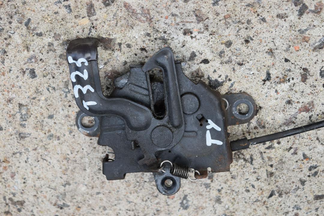 замок капота Toyota Yaris XP9 2008, 1.4 л., D-4D, 1ND-TV, дизель, МКПП, хетчбэк 5 дв., 535100D120 - фото №1