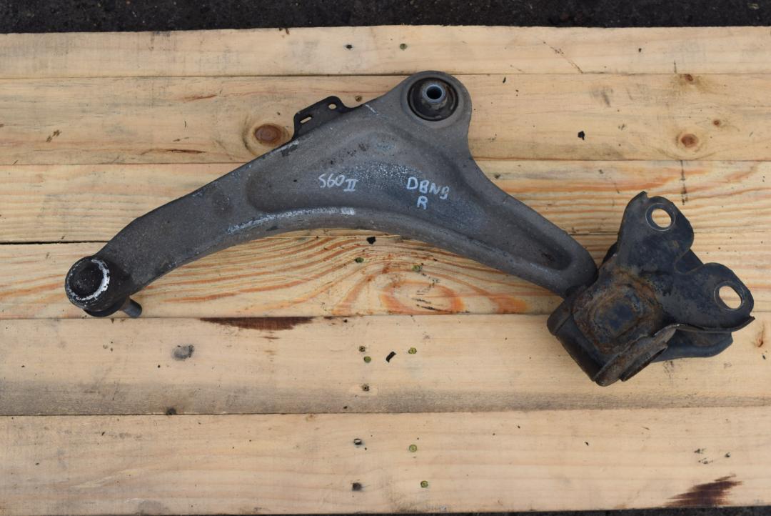 рычаг передний правый Volvo S60 2 поколение 2012, 2.0 л., D 5204 T3, дизель, МКПП, седан, передний привод, правый руль, 31340127 - фото №1