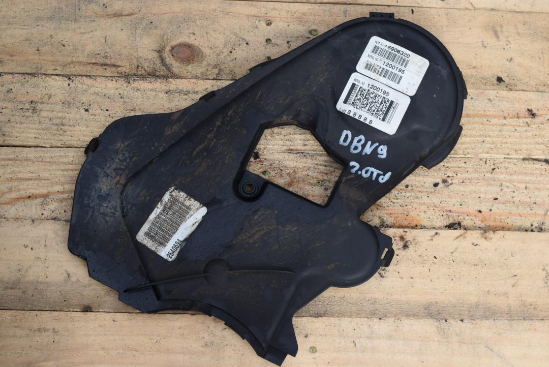 защита (кожух) ремня ГРМ Volvo S60 2 поколение 2012, 2.0 л., D 5204 T3, дизель, МКПП, седан, передний привод, правый руль, 30757900 - фото №1