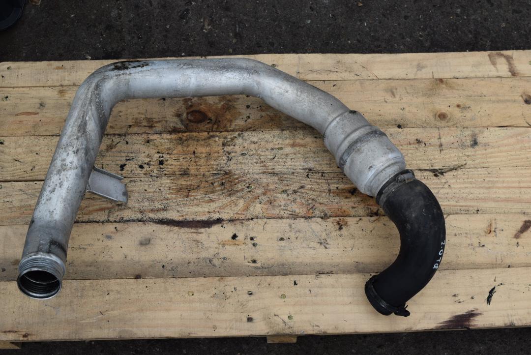 патрубок интеркулера Volvo S60 2 поколение 2012, 2.0 л., D 5204 T3, дизель, МКПП, седан, передний привод, правый руль, 31293663 - фото №1