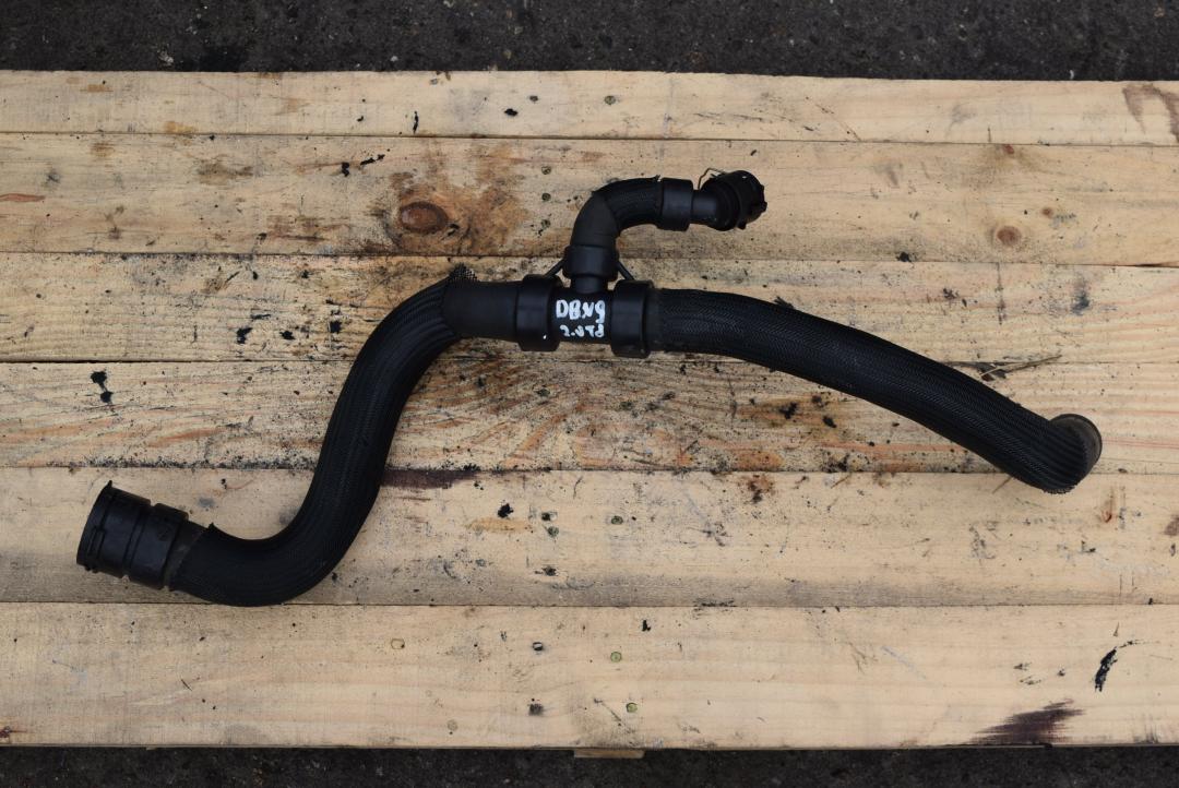 патрубок (трубопровод, шланг) Volvo S60 2 поколение 2012, 2.0 л., D 5204 T3, дизель, МКПП, седан, передний привод, правый руль, 31355200 - фото №1