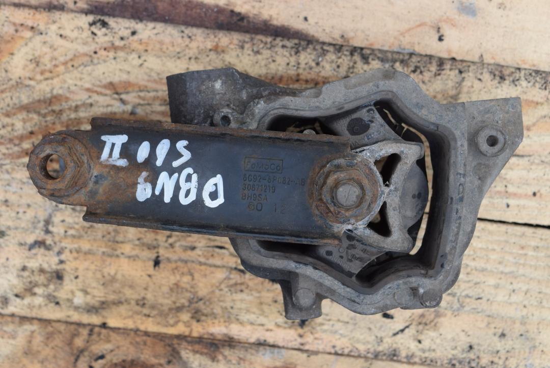 подушка крепления двигателя Volvo S60 2 поколение 2012, 2.0 л., D 5204 T3, дизель, МКПП, седан, передний привод, правый руль, 30671219 - фото №1