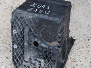 кожух аккумулятора Volvo S60 2 поколение 2012, 2.0 л., D 5204 T3, дизель, МКПП, седан, передний привод, правый руль, 31299867