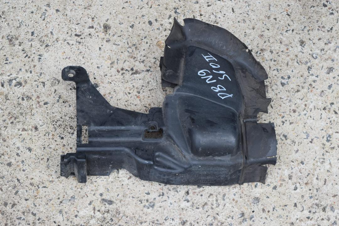 воздуховод (дефлектор) радиатора Volvo S60 2 поколение 2012, 2.0 л., D 5204 T3, дизель, МКПП, седан, передний привод, правый руль, 30796467 - фото №1