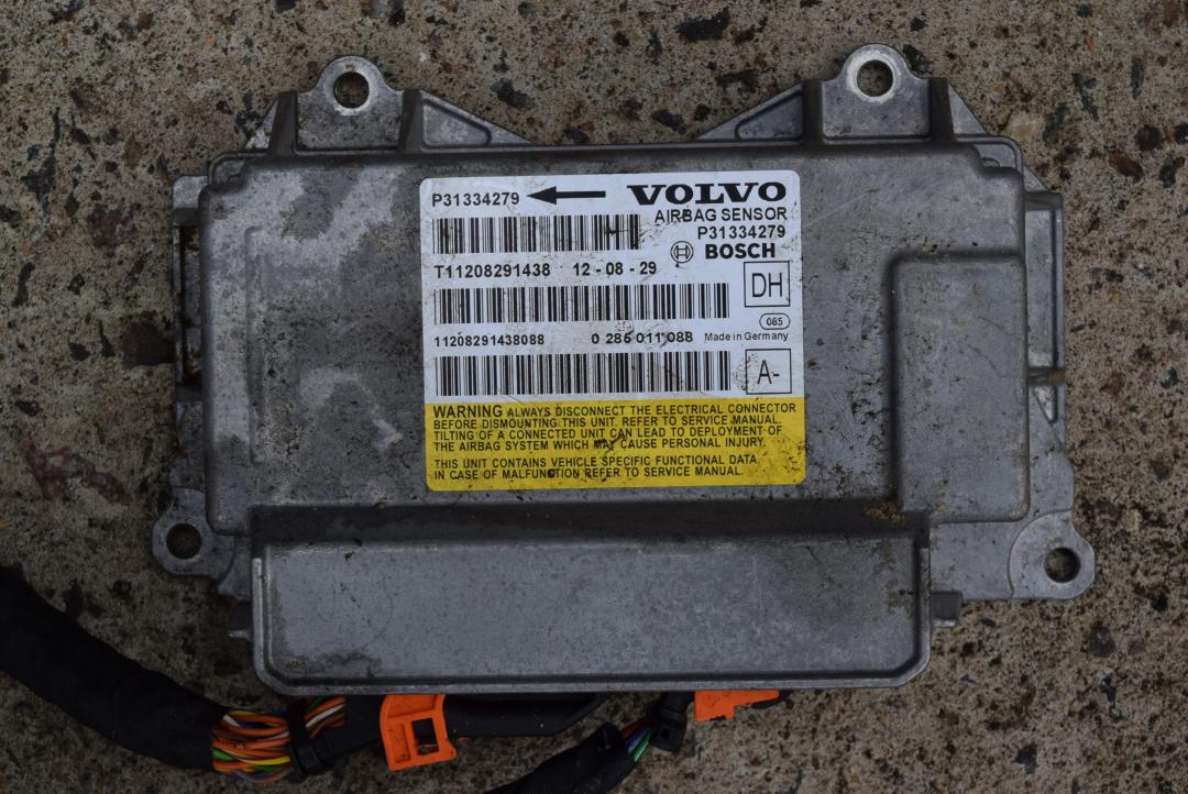 блок AirBag Volvo S60 2 поколение 2012, 2.0 л., D 5204 T3, дизель, МКПП, седан, передний привод, правый руль, 31334279, P31334279, 0285011088 - фото №1