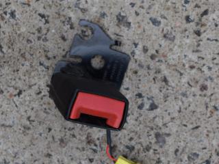 замок ремня безопасности Volvo S60 2 поколение 2012, 2.0 л., D 5204 T3, дизель, МКПП, седан, передний привод, правый руль, 31351656