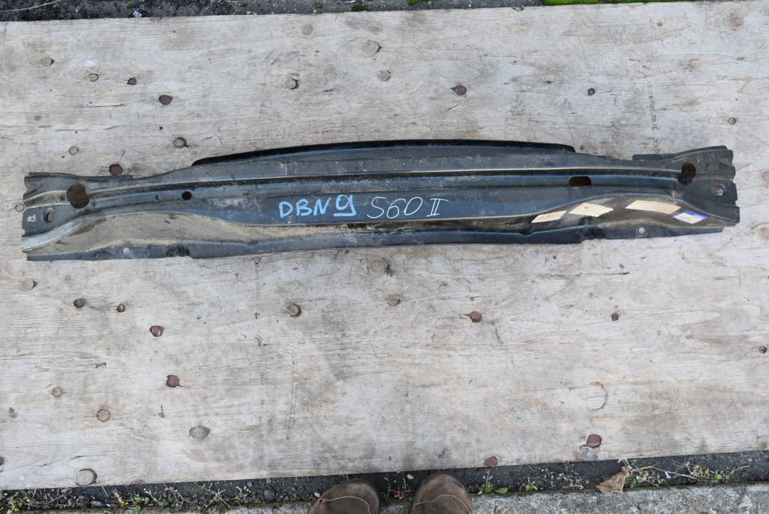 усилитель бампера заднего Volvo S60 2 поколение 2012, 2.0 л., D 5204 T3, дизель, МКПП, седан, передний привод, правый руль, 31278835 - фото №1