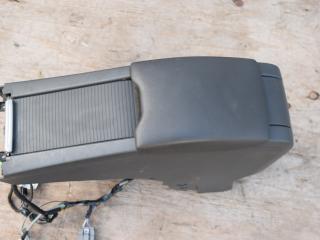 подлокотник Volvo S60 2 поколение 2012, 2.0 л., D 5204 T3, дизель, МКПП, седан, передний привод, правый руль, 30755732