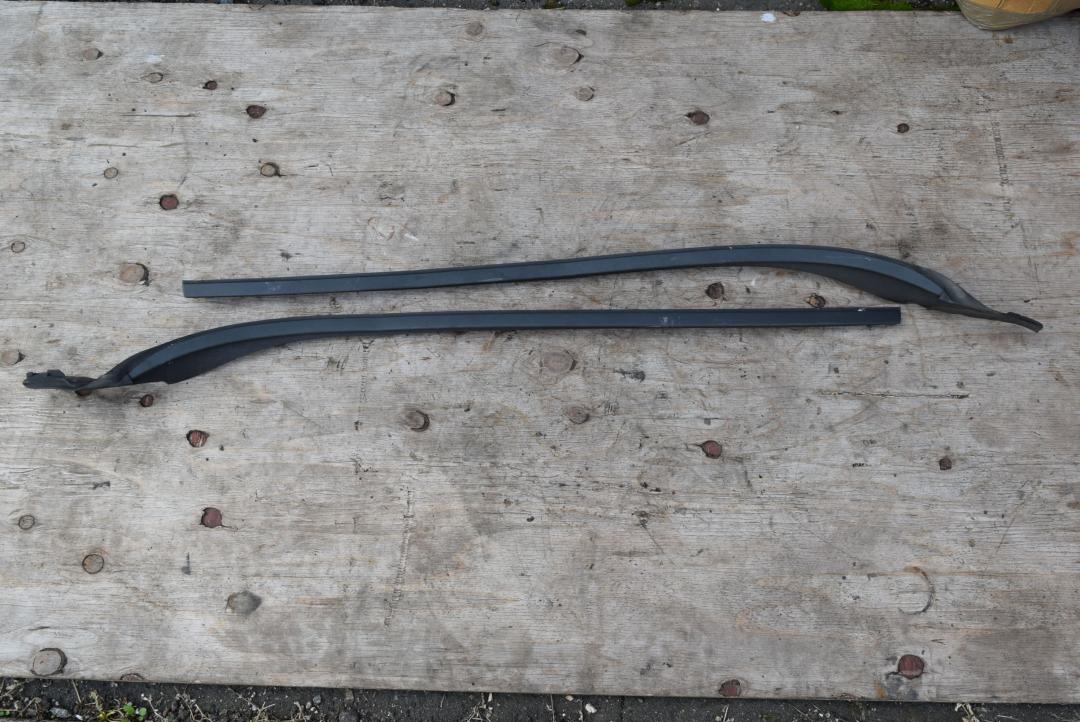 молдинг лобового стекла Volvo S60 2 поколение 2012, 2.0 л., D 5204 T3, дизель, МКПП, седан, передний привод, правый руль, 31335865 - фото №1