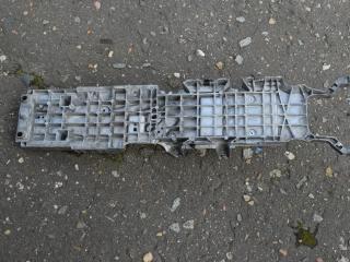 кронштейн (крепление) Volvo S60 2 поколение 2012, 2.0 л., D 5204 T3, дизель, МКПП, седан, передний привод, правый руль, 1284828