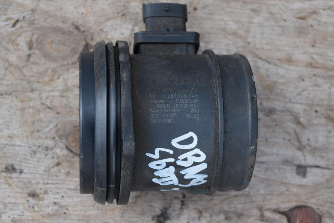 расходомер воздуха Volvo S60 2 поколение 2012, 2.0 л., D 5204 T3, дизель, МКПП, седан, передний привод, правый руль, 0281006346, 31361223AA - фото №1