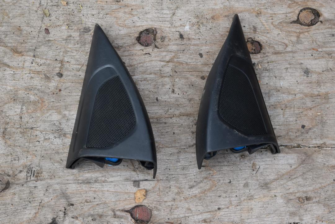 заглушка зеркала Volvo S60 2 поколение 2012, 2.0 л., D 5204 T3, дизель, МКПП, седан, передний привод, правый руль - фото №1