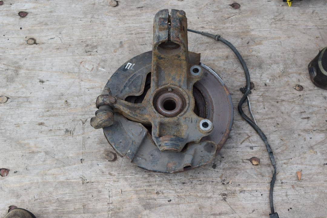 ступица передняя левая Volvo S60 2 поколение 2012, 2.0 л., D 5204 T3, дизель, МКПП, седан, передний привод, правый руль - фото №1