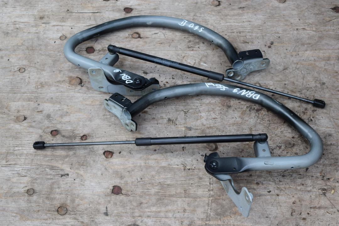 петля крышки багажника Volvo S60 2 поколение 2012, 2.0 л., D 5204 T3, дизель, МКПП, седан, передний привод, правый руль, 31349169, 31349170, 31333202 - фото №1