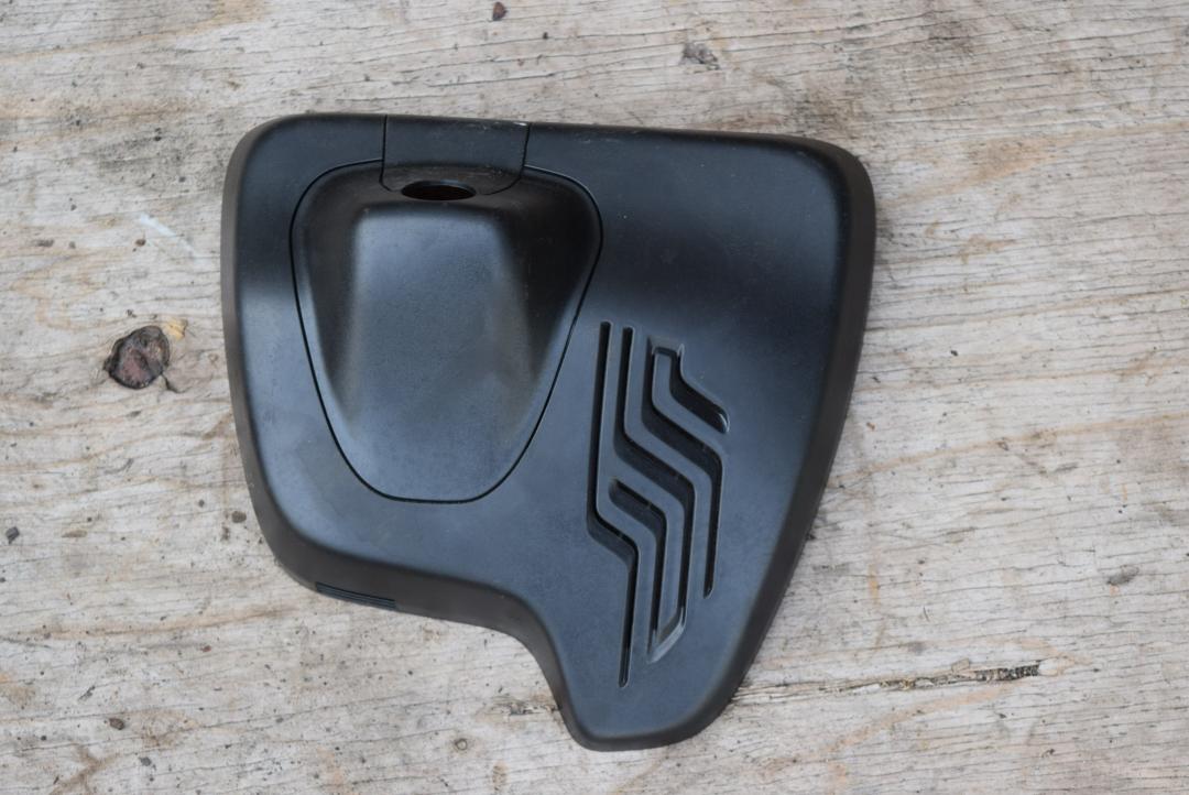 накладка зеркала внутреннего Volvo S60 2 поколение 2012, 2.0 л., D 5204 T3, дизель, МКПП, седан, передний привод, правый руль, 31218532 - фото №1