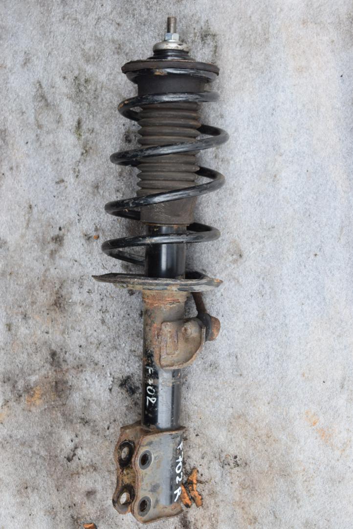 амортизатор передний правый Toyota Urban Cruiser 1 поколение 2012, 1.4 л., 1ND-TV, дизель, МКПП, хетчбэк 5 дв., 4851052E70 - фото №1