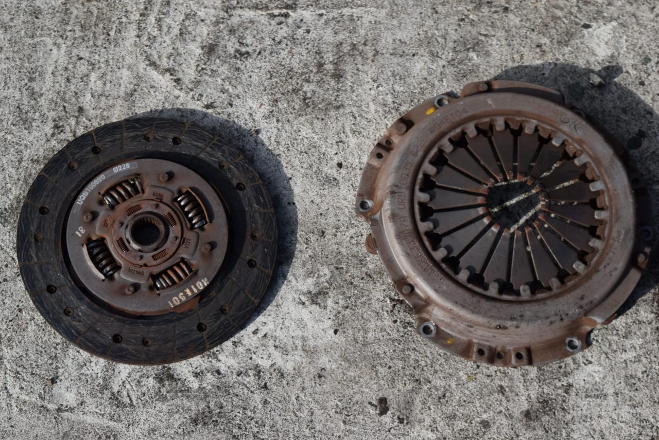 комплект сцепления Rover 45 1 поколение 2003, 2.0 л., 20T2N, дизель, МКПП, хетчбэк 5 дв., UQB100690 - фото №1