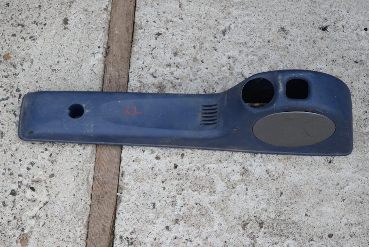 консоль салона Smart Fortwo 1 поколение 1999, 0.6 л., бензин, робот, хетчбэк 3 дв., 0001852V008 - фото №1