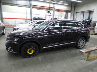 Volkswagen Touareg 3 поколение