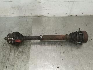 полуось передняя левая (приводной вал, ШРУС) Volkswagen Passat B5 1999, 1.6 л., бензин