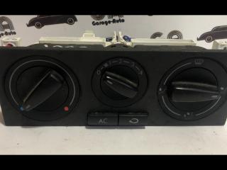блок управления печки / климат-контроля Volkswagen Golf 4 поколение 1999, 1.4 л., AXP, бензин, 5МКПП, хетчбэк 3 дв.