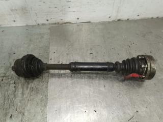 полуось передняя левая (приводной вал, ШРУС) Volkswagen Passat B5 1996, 1.8 л., бензин, седан
